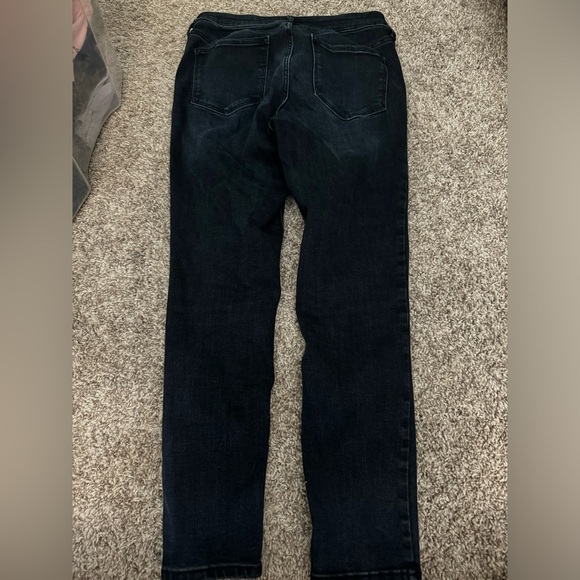 Old Navy High-Rise Rockstar Super Skinny Jeans - Picture 5 of 6